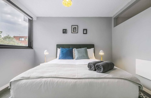 North Melbourne Apartment | Experience Comfort and Convenience