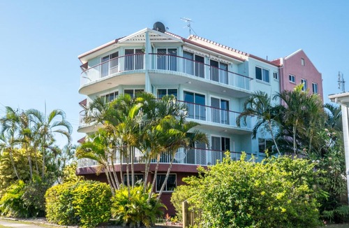Golden Beach Apartment | Explorer Cove Unit 6 31 Kennedy Pde