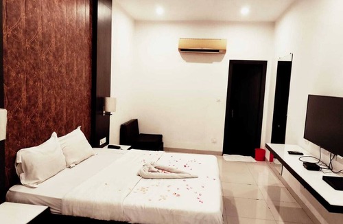 Kolaghat Hotel | EXPRESS FOOD PLAZA