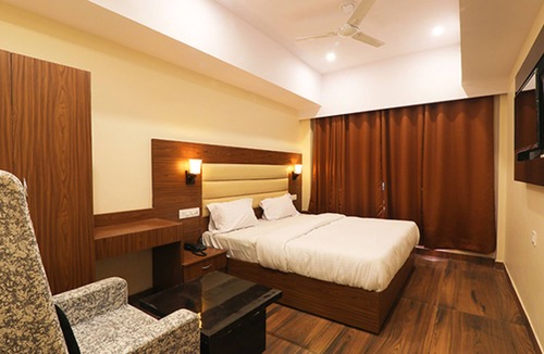 Lucknow Hotel | FabHotel Blueark