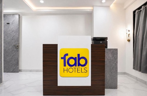 Andheri East Hotel | FabHotel Byland International
