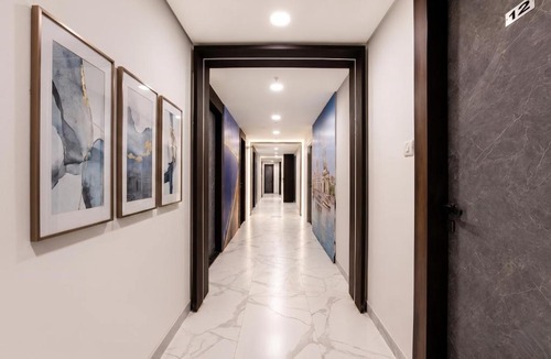 Andheri East Hotel | FabHotel Byland International