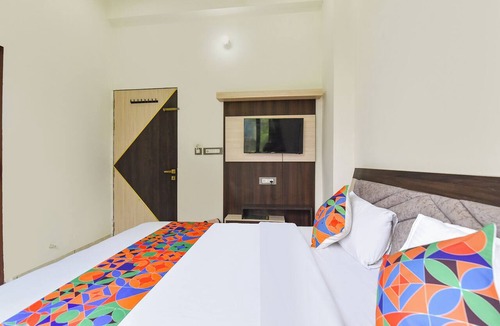 Khatu Hotel | Fabhotel Dev Bhumi