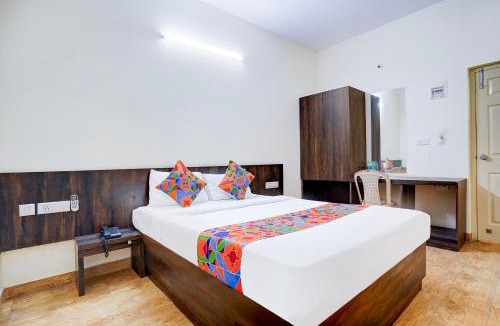 Jayanagar Hotel | FabHotel GRK Comforts