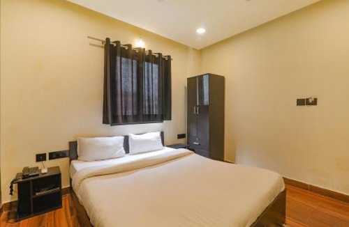 Varanasi Hotel | FabHotel Lemon Grass - Assi Ghat