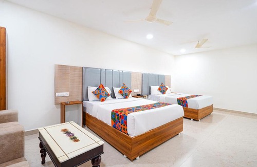 Khammam Hotel | FabHotel Mamatha Grand - Nr Khammam Railway Station