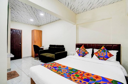 Pune Hotel | FabHotel Omkar & Lodging - Phoenix Market City