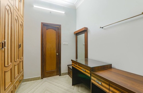 Allahabad Hotel | Fabhotel Raka Inn