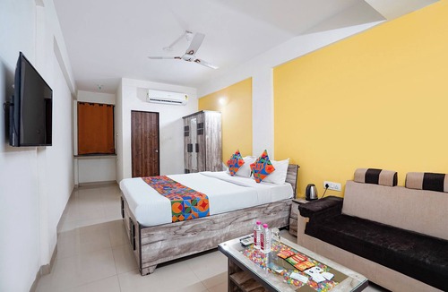 Gandhinagar Hotel | Fabhotel Relax