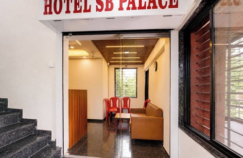 Nashik Road Hotel | Fabhotel Sb Palace