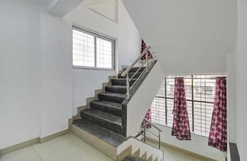 Pune Hotel | FabHotel Silver Star