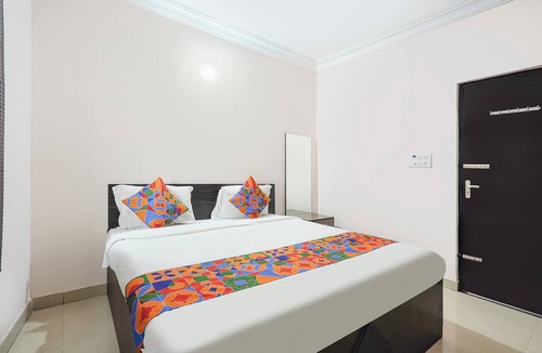 RR Nagar Hotel | FabHotel Utsav Palace Inn