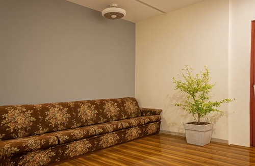 Gota Hotel | FabHotels Ny Townhouse