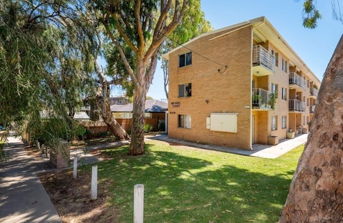 Mosman Park Apartment | Fairlight Breeze – Bright Coastal Apartment near Beach, Cafés & Train