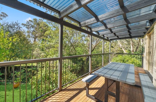 Leura House | Fairway Getaway in Leura