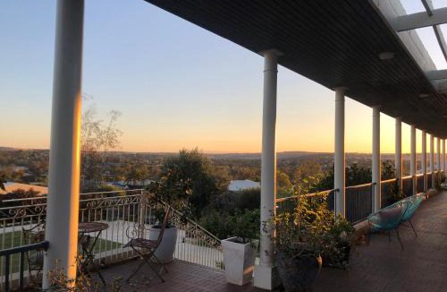 Northam House | Fairway Manor Accommodation