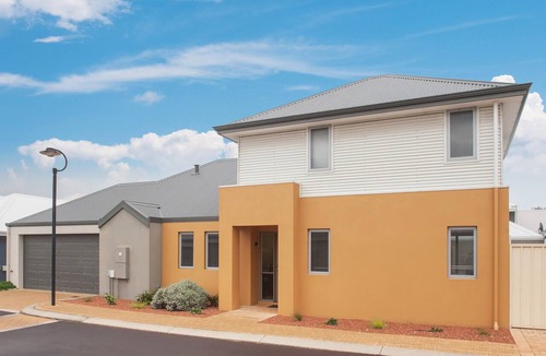 Geographe House | Family Beachscape- ARCADE MACHINE