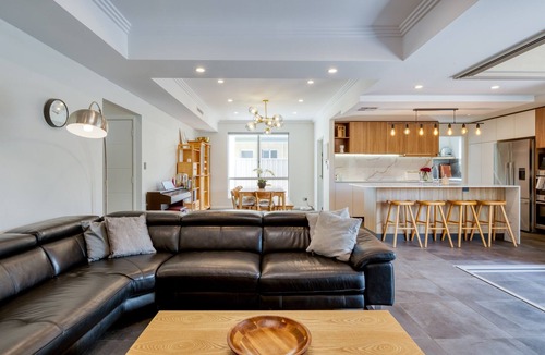 Como House | Family Friendly Como Delight!