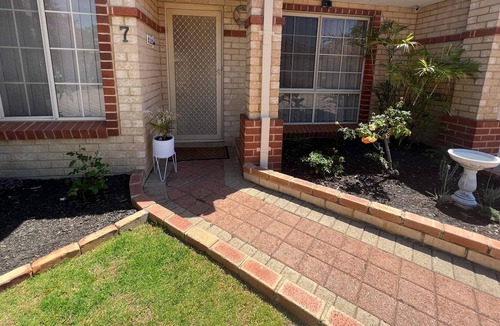 Rockingham Villa | Family friendly hideaway