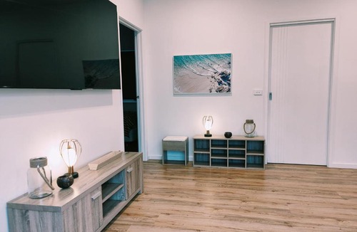Surf Beach House | Family friendly spacious beach house