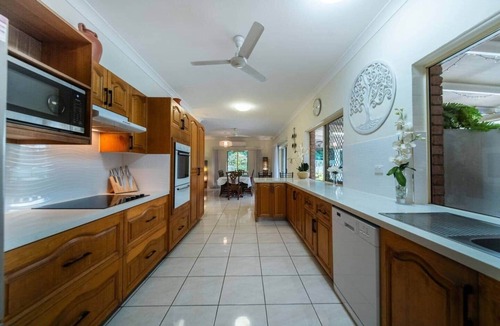 Annandale House | Family Oasis with Pool and Outdoor Entertaining