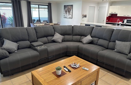 Caboolture House | Family retreat in Caboolture big house