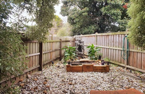 Berwick House | FamParadise: Pool, Cabin, Garden, Peace & More !