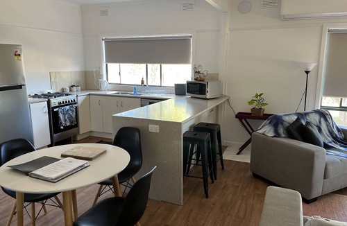 Boho South House | Farmstay Cottage on the Strathbogie Tablelands.