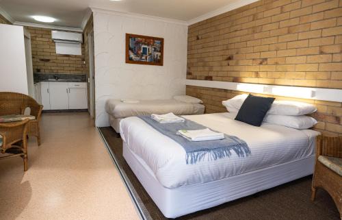 Farleigh Hotel | Farview Tavern