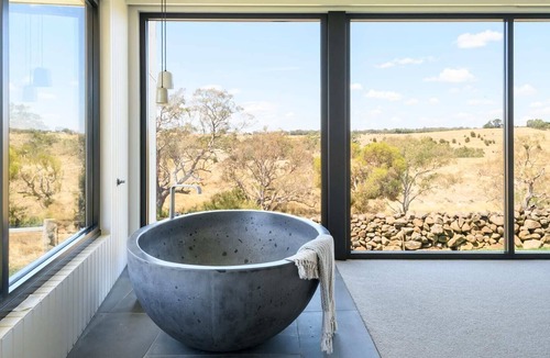 Greenhill House | Fassway Farm Summary: