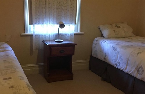 Narrogin Cottage | Federation Cottage 4x2