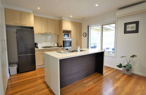 Healesville Cottage | Fermoy Cottage - lovely 2 bedroom cottage