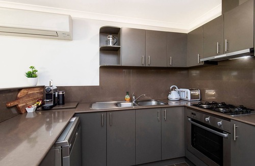 Broadwater Villa | FiftyTwo @ Cape View is the perfect family or couples getaway accommodation
