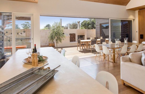 Sorrento House | Five bed stunning beach house, with pool, best family location (sleeps 10)