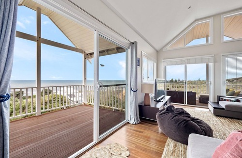 Augusta House | Flinders View Beach House (4Bed 2Bath) - Flinders View Beach House - Executive Holiday Home
