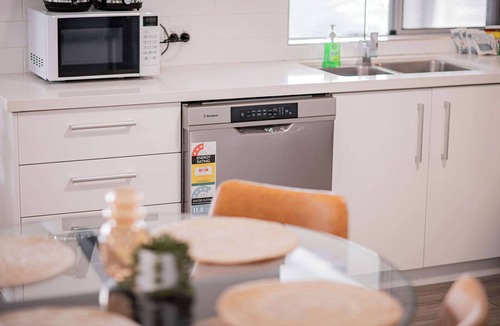 Belmont Apartment | Fly In, Relax and Explore 2BR Near Perth Airport