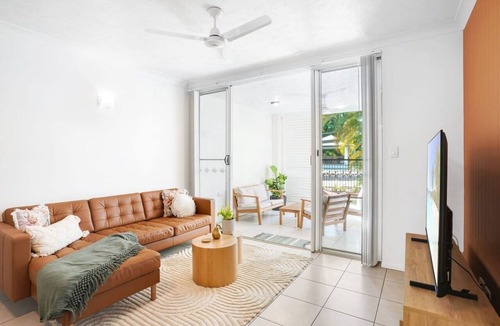 Bungalow Apartment | Focus on Spence - Stylish Poolside Retreat Minutes from Cairns CBD