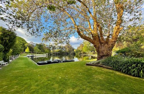 Jardee House | Fonty's Pool Caravan Park and Chalets