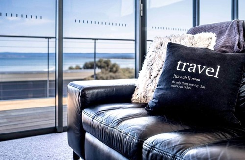 Coles Bay House | Footprints 1 -Elevated Coastal Luxury with Endless Bay Views