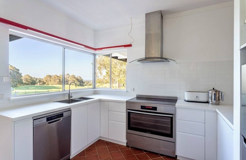 Yallingup Siding House | For The Birds Yallingup- Panoramic Views, Spacious Home, Wineries Surround