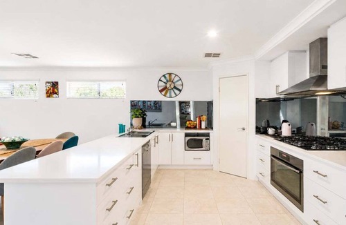Busselton House | Foreshore Escape: Your Ultimate Coastal Retreat