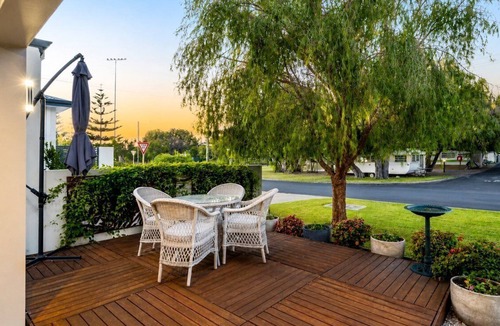 Busselton House | Foreshore Escape: Your Ultimate Coastal Retreat