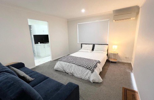 Stretton House | Forest view guesthouse