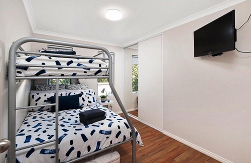 Dunsborough House | Forest View Villa
