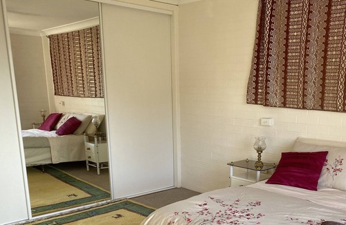Narooma Apartment | Forsters Bay & the 'Breathing Space Studio'