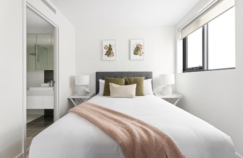 Braddon Apartment | Founders Lane Apartments by Urban Rest