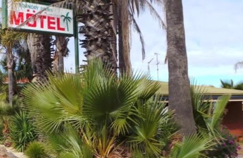 Charlton Hotel | Foundry Palms Motel