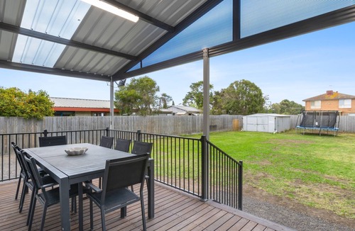 Portarlington House | Four Bedroom Modern Coastal Getaway