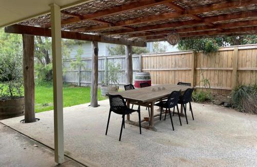 Hayborough House | Fourseagulls - Private Beach Home - Pet Friendly - No Linen Included