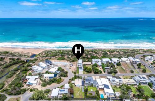 Hayborough House | Fourseagulls - Private Beach Home - Pet Friendly - No Linen Included
